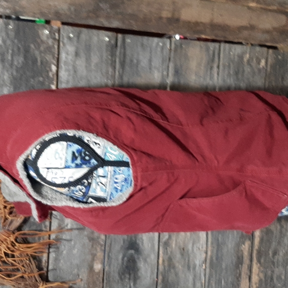 Burgundy carhartt style sherpa canvas vest - Picture 3 of 7